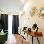 Hotel Familie Hotel & Apartments Alkmaar 3*