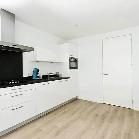 Hotel Familie Hotel & Apartments Alkmaar 3*
