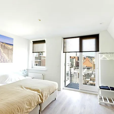 Familie & ホテル 3*