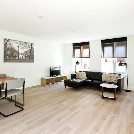 Familie & Ξενοδοχείο 3*