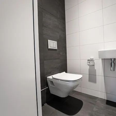 Familie & Ξενοδοχείο