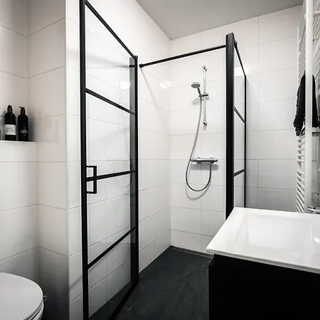 Familie & Ξενοδοχείο