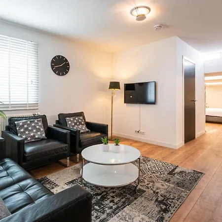 Familie & Ξενοδοχείο Αλκμάαρ