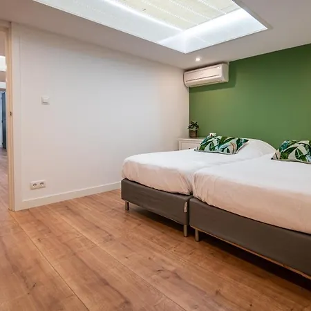 Hotel Familie Hotel & Apartments Alkmaar 3*